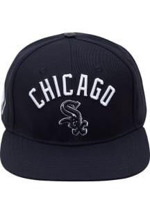 Pro Standard Chicago White Sox Black Stacked Logo Mens Snapback Hat