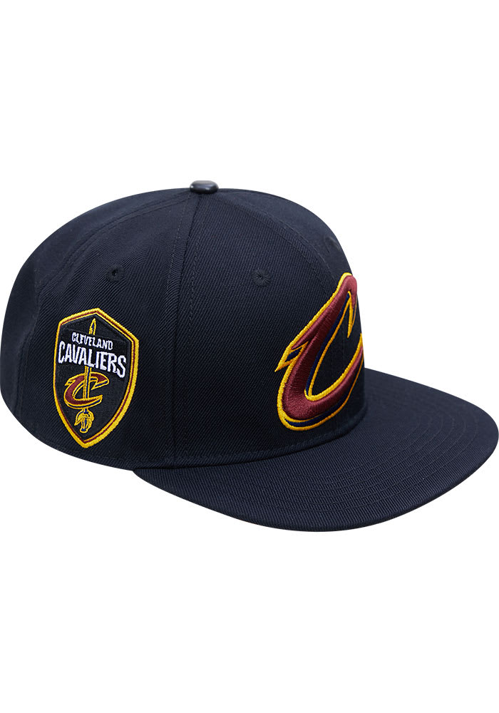 Pro Standard Cleveland Cavaliers Black Club Logo Mens Snapback Hat