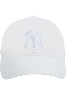 Pro Standard New York Yankees White Hologram W Dad Womens Adjustable Hat