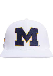 Michigan Wolverines Pro Standard Classic Wool Mens Snapback - White
