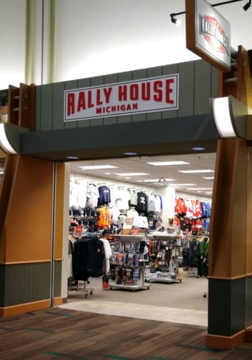 Rally House Great Lakes Crossing Outlet