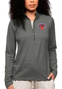 New York Knicks Womens Antigua Epic Pullover - Charcoal