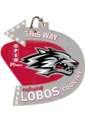 KH Sports Fan New Mexico Lobos This Way Arrow Sign