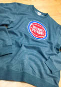 Detroit Pistons Majestic Tek Patch Crew Sweatshirt - Charcoal