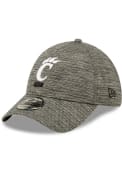 New Era Essential 39THIRTY Cincinnati Bearcats Flex Hat - Grey