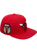 Chicago Bulls Pro Standard Club Logo Snapback - Red